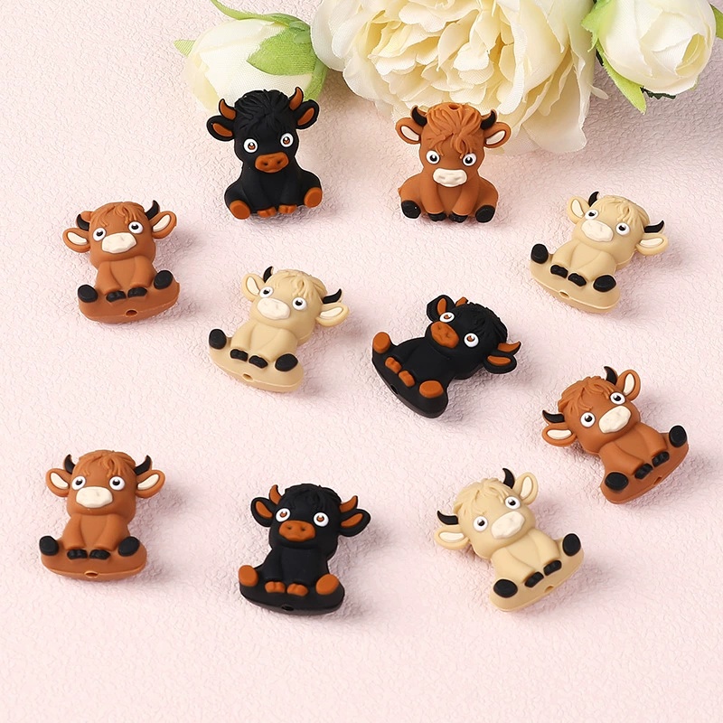 Highland Cow 3D Silicone Focal Beads