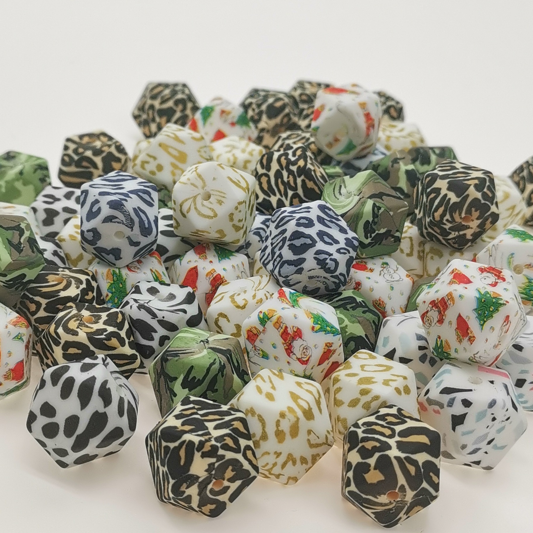 15 mm Printed Hexagon Silicone Beads